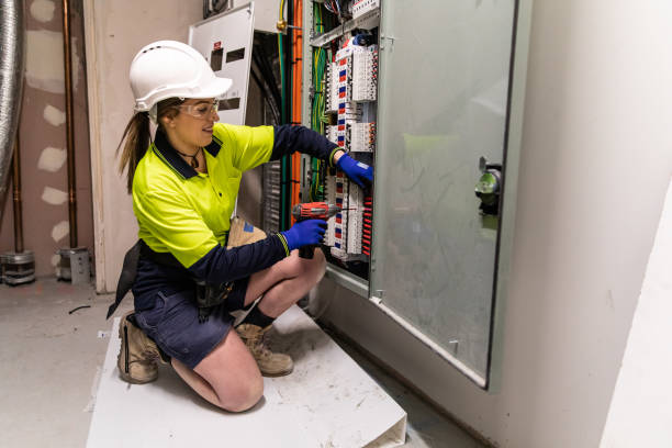 Best Local Electrician Companies  in Independence, OH